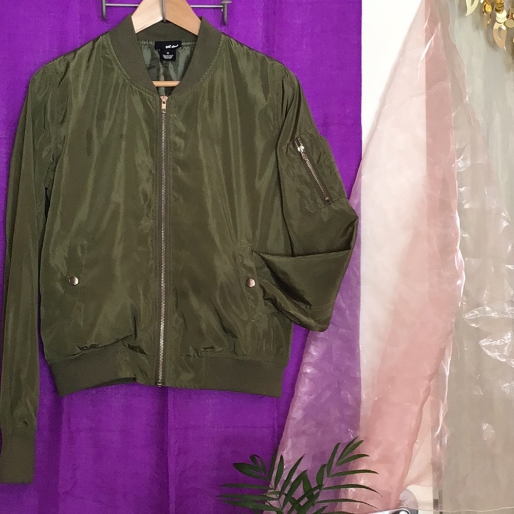 NWOT🍸olive💚lightweight jacket by Wet Seal